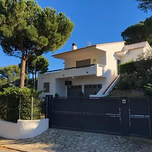 Villa In Met Prive Zwembad En Tuin, Pals